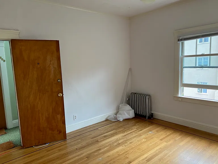 Staten AvenueApartments — Photo 8