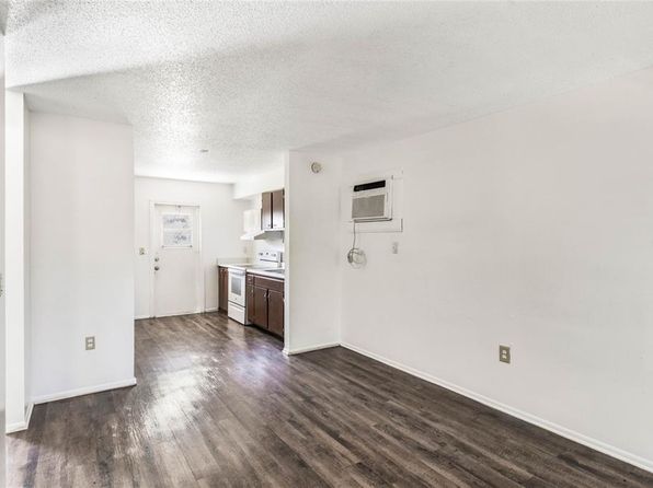 tampa-florida-2067997220 picture