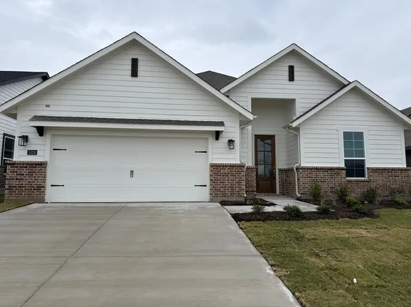 1329 Frio Dr, Springtown, TX 76082