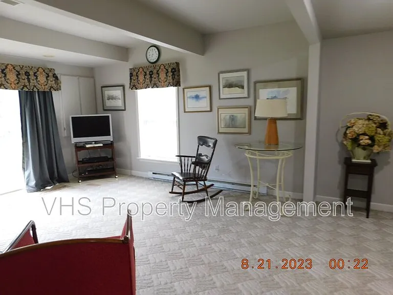 2055 Freeman Dr — Photo 24
