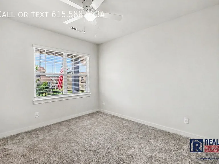 1029 Ewell Farm Cir — Photo 21
