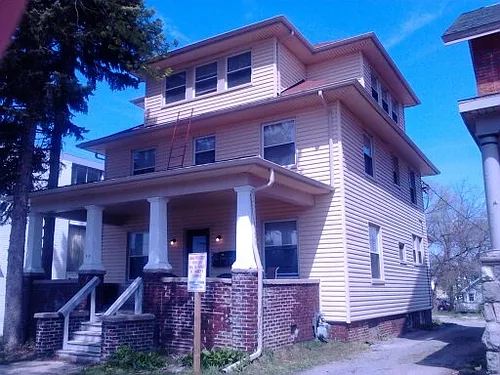 414 Perrin St Photo 1
