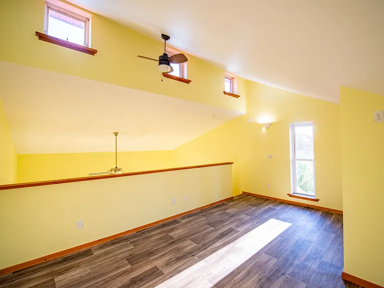 10644 Peach Ridge Rd — Photo 11