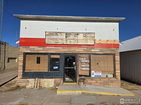 3rd image of 713 Front St