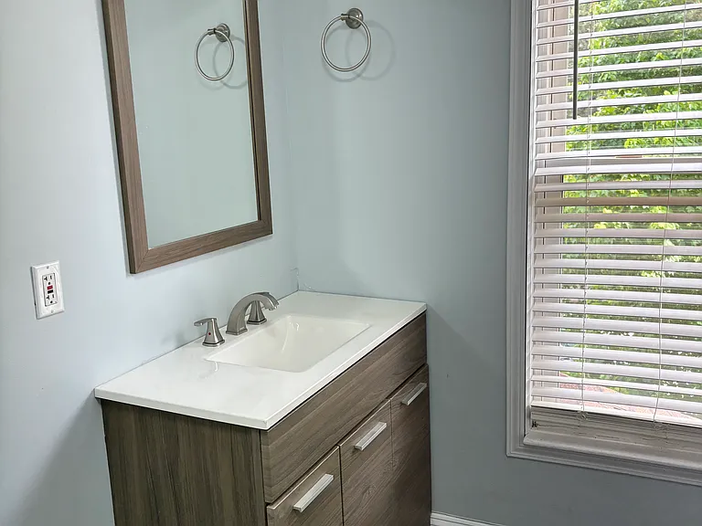 6205 Famous Ave — Photo 16