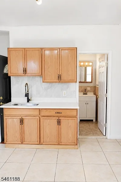 2 bed, 1.0 bath, $2,400 — Photo 4