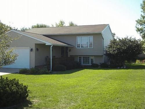 1st image of 701 Lakeshore Dr
