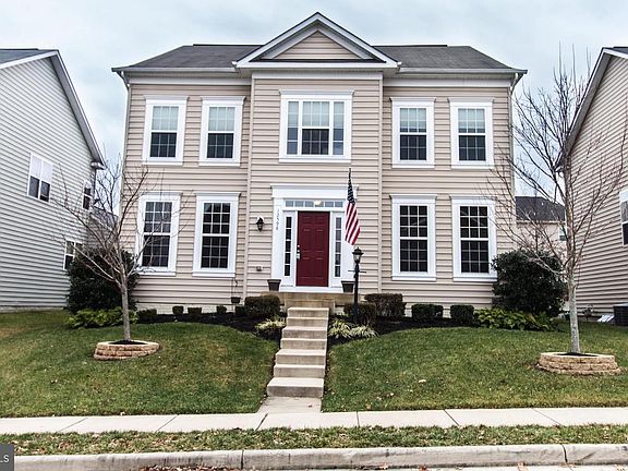 2nd image of 12598 Stone Lined Cir