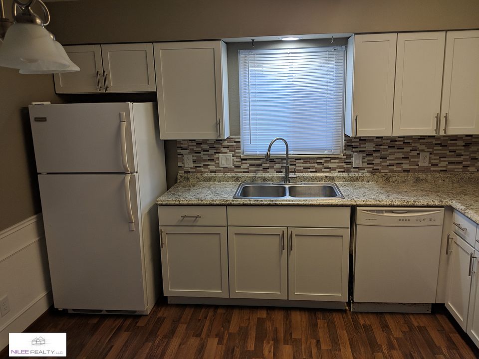 1st image of 5851 Ryewyck Dr APT 3