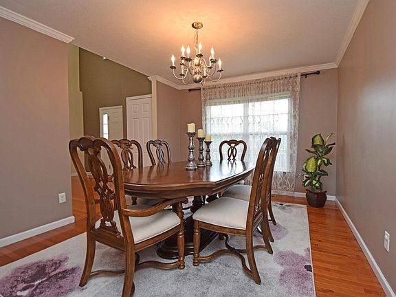 4th image of 4282 N Shore Dr