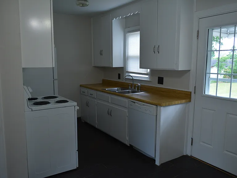 613 Cottonwood Dr — Photo 8
