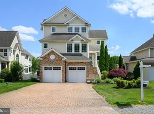 1719 Harbor Dr, Chester, MD 21619