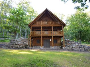 Hilltop Dr, Sugarloaf, PA 18249