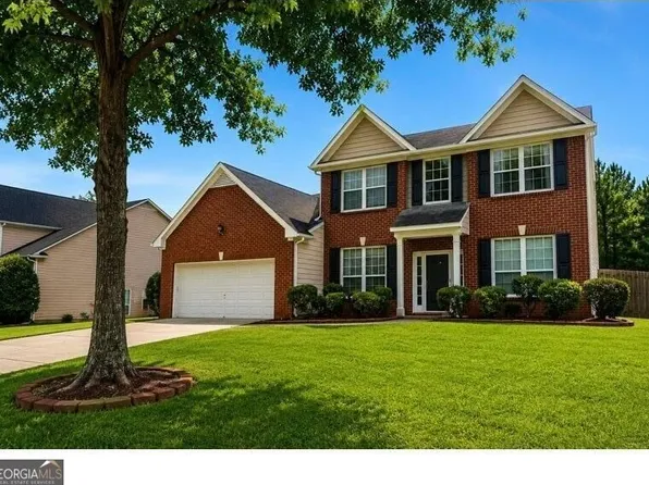 5076 Huntcrest Dr SW, Mableton, GA 30126