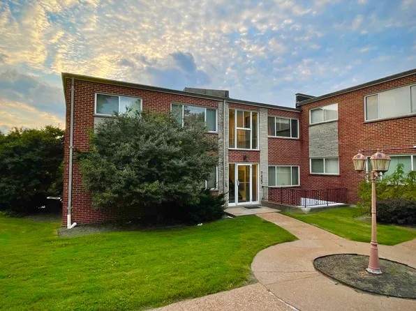 4604 Shrewsbury Ave APT E, Saint Louis, MO 63119