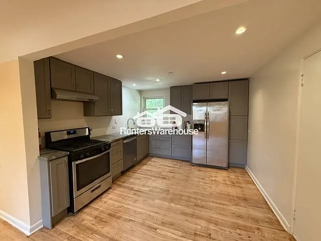 1535 Hudson St #3 — Photo 5