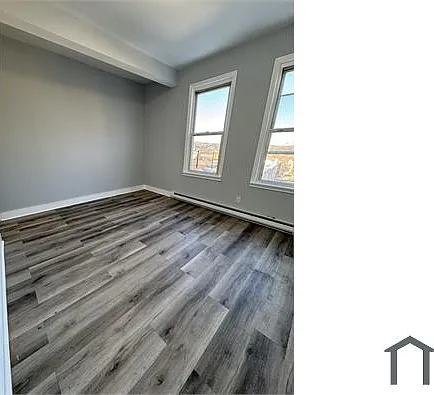 113 Webster Ave #3R — Photo 5