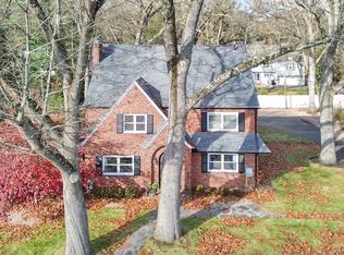 350 Converse St, Longmeadow, MA 01106