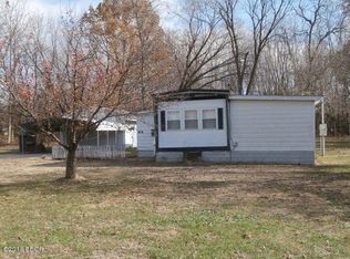 330 S Walnut St, Du Quoin, IL 62832