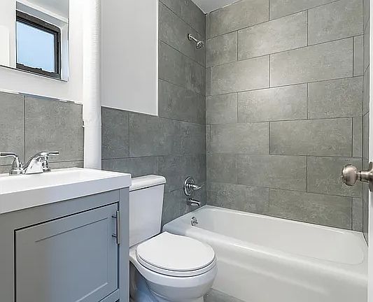 5th image of 32 Cornelia St APT 54
