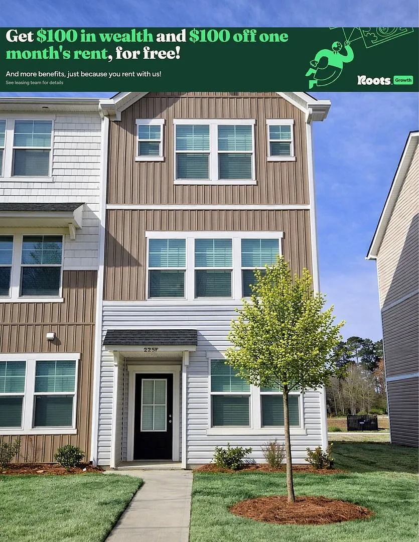3-Bedroom, 3.5 Bath Townhome for Rent in Mooresville, NC | Attached Garage & Modern Kitchen — Photo 1