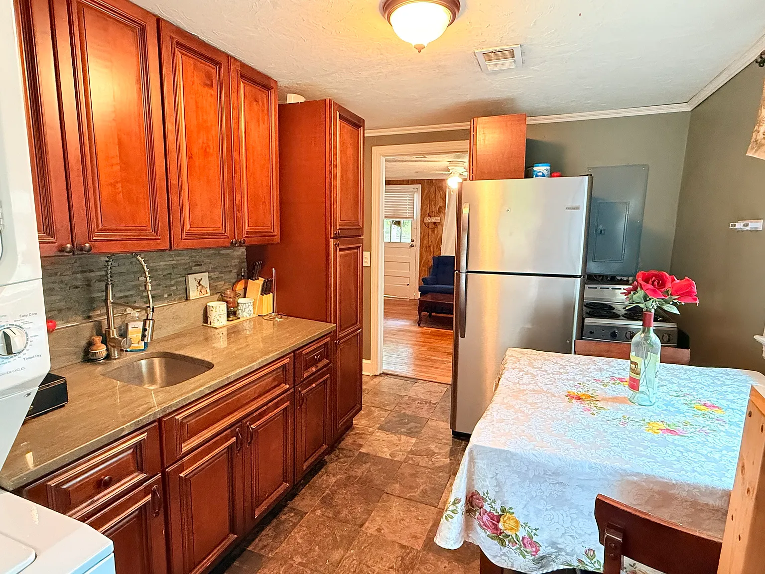 2 bed, 676 sqft, $1,500 — Photo 4