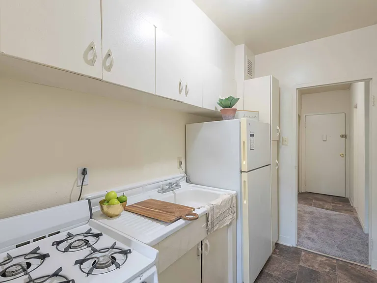 The Marylander Apartment Homes — Photo 3