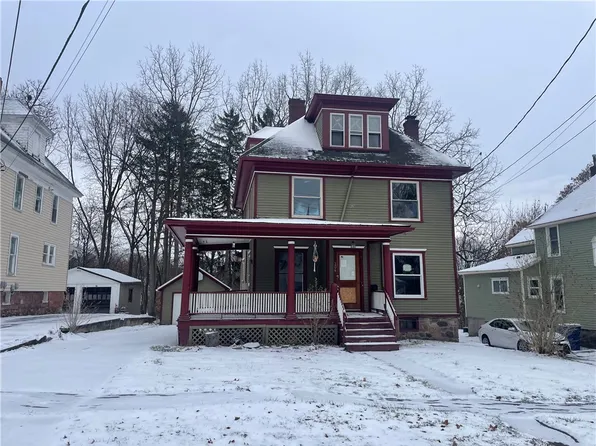 206 Prospect St, Newark, NY 14513