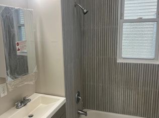 780 S 16th St #2, Newark, NJ 07103