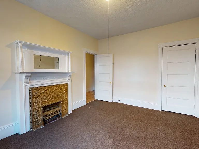 11A Linden St #1 — Photo 3