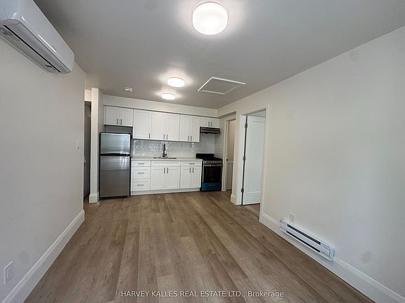 2nd image of 1252 Davenport Rd #6