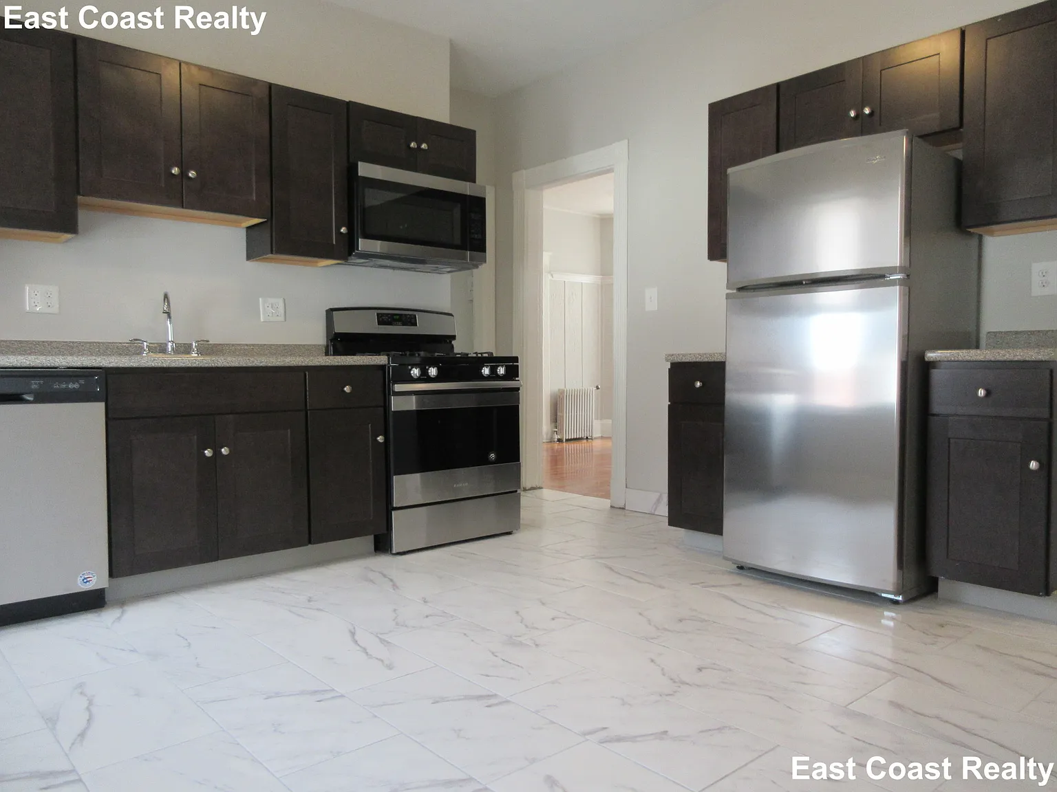 3 bed, 2.0 bath, $3,675 — Photo 3