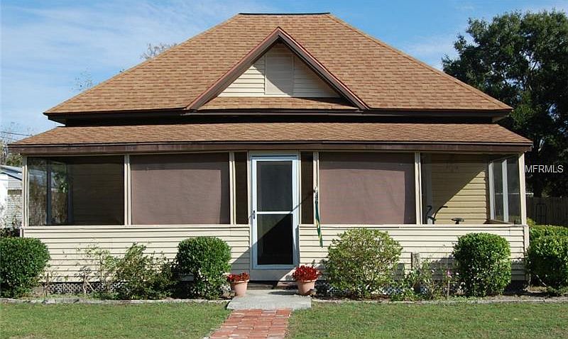 1st image of 46 N Oak Ave
