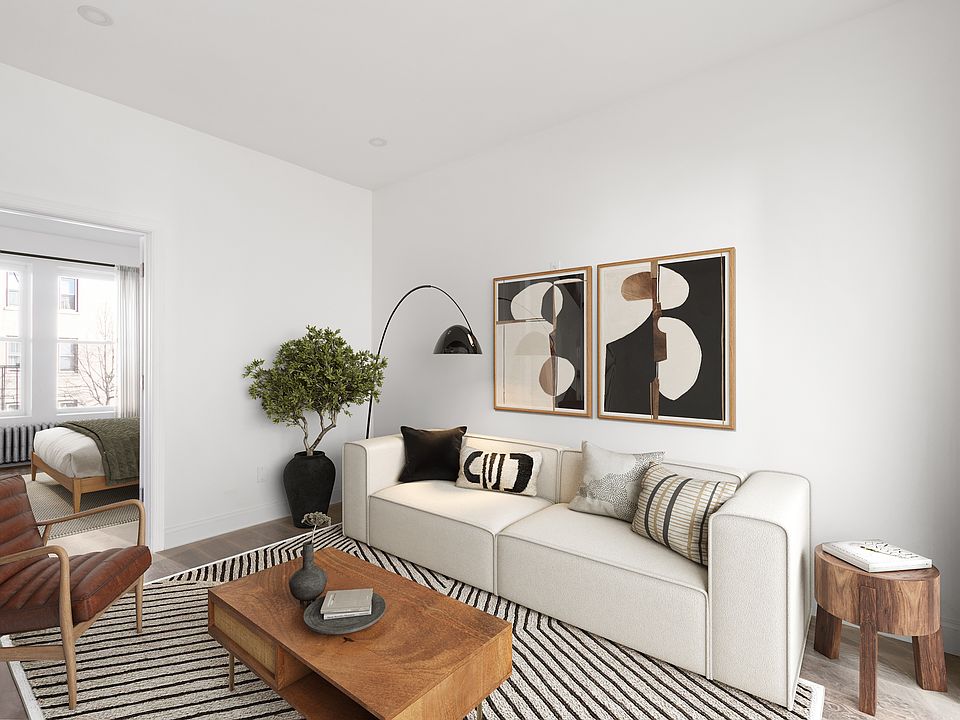 1st image of 604 Lincoln Pl #2