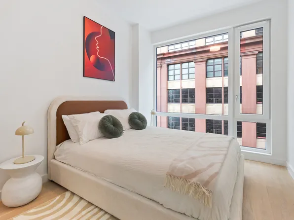 127 Concord Street image 3 of 9