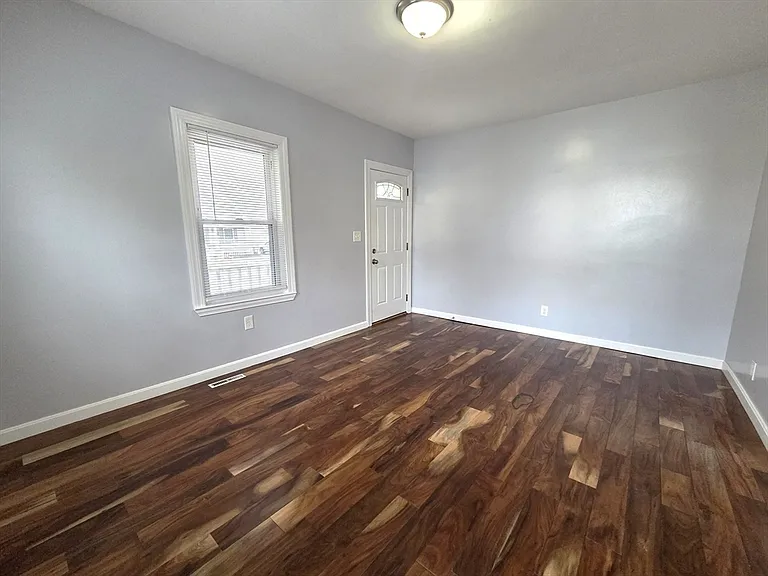 69 Pratt St #1 — Photo 4