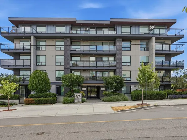 119 Haliburton St #104, Nanaimo, BC V9R 4V9