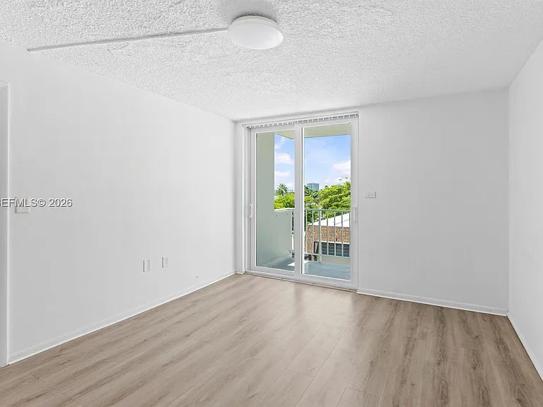 1145 Normandy Dr #505 — Photo 9