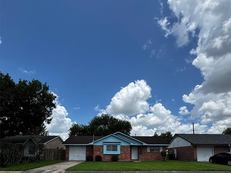 14523 Alrover St — Photo 7