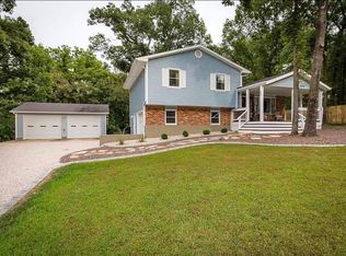 28 Lighthouse Rd, Lake Ozark, MO 65049