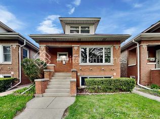 2239 Home Ave, Berwyn, IL 60402