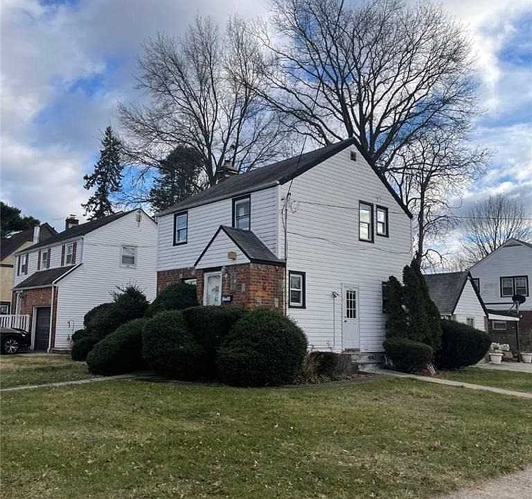 2nd image of 144 Cedar St