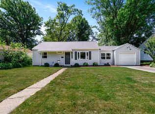 1004 Chicago St, Valparaiso, IN 46383