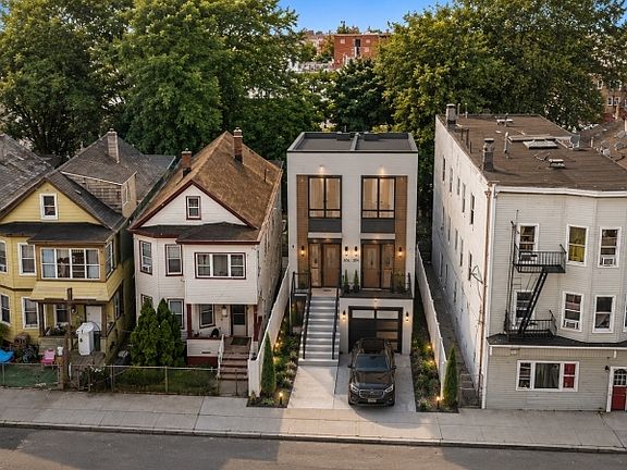 3rd image of 33 Vreeland Ave
