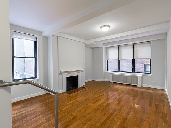 3rd image of 400 E 57th St APT 3N