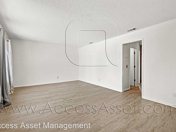 3rd image of 2206 Woodberry Ave APT B