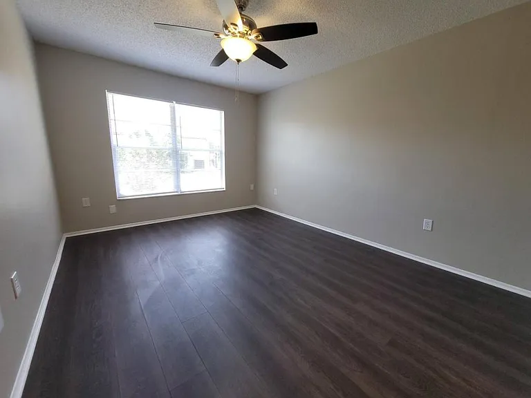 2917 Wainwright Ct — Photo 11