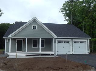 24 Sage Dr #13, Hampton, NH 03842