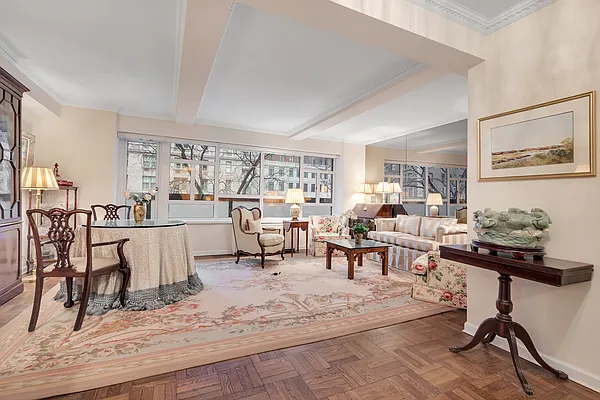 Sold by Douglas Elliman | media 21