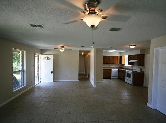 3rd image of 7119 Glendora St